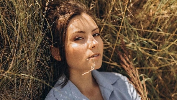 Звезда сериала «Спіймати Кайдаша» Антонина Хижняк запостила откровенное фото по случаю своего 33-летия
