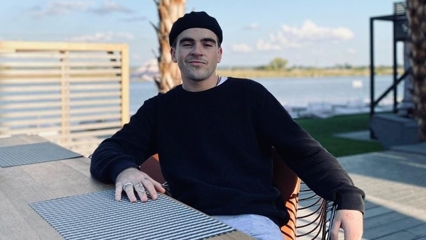 Wellboy рассекретил свою девушку: с кем встречается украинский певец