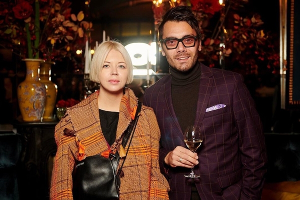 Солистка ONUKA Ната Жижченко впервые снялась вместе с двумя детьми от Евгения Филатова