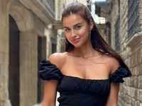 Победительница «Холостяка-12» Лозовицкая снялась с бойфрендом на фоне Эйфелевой башни