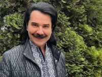 «Моя гордость»: Павел Зибров похвастался урожаем из собственного сада