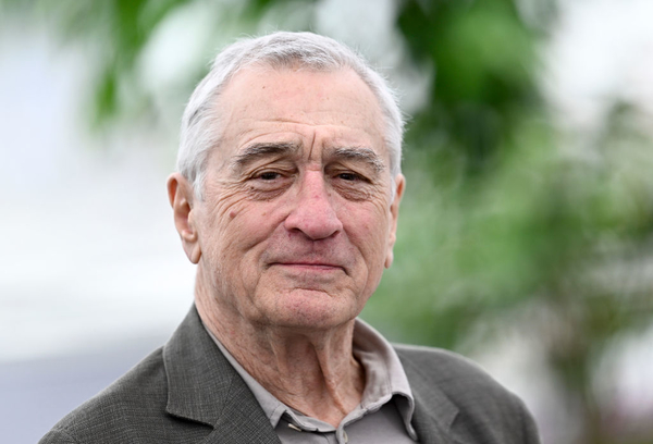 Роберт Де Ниро отметил 80-летие: кто из звезд посетил праздничную вечеринку актера