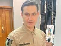 Ахтем Сеитаблаев впервые запостил селфи с молодой возлюбленной