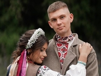 Участник Kalush Orchestra Виталий Дужик женился: первые фото со свадьбы в украинском стиле