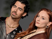 Софи Тернер подала в суд на Джо Джонаса за незаконное удержание их дочерей