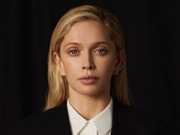 Вера Брежнева представила клип, снятый на Киевском море