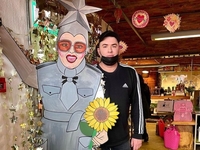 «Всегда на коне»: Андрей Данилко после празднования 50-летия запостил свое детское фото