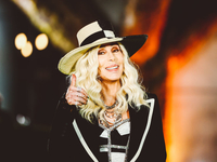 "Никогда не поздно": Шер раскрыла подробности романа с более чем вдвое младшим избранником