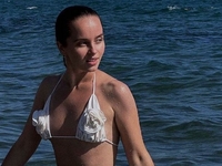 Ляшук из 10-го Холостяка показала матери океан и снялась в купальнике