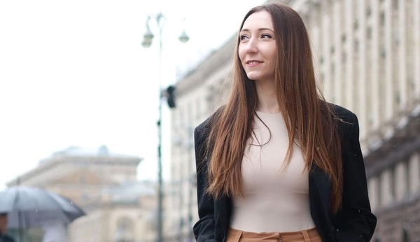 Экс-пиарщице Тодоренко до сих пор пишут из рф по поводу съемок певицы: что она отвечает