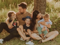 Мірошниченко розсекретив, скільки йому потрібно грошей для життя із трьома дітьми