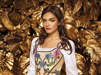 Рэйчел Зеглер: новая звезда Голливуда, феминизма и фильма «Голодные игры: баллада о змеях и певчих птицах»