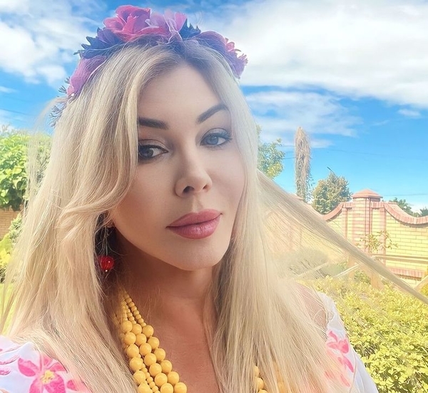 Ірину Білик покликали заміж під час концерту: хто вручив обручку співачці