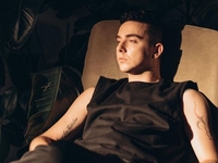 Melovin после диагностики диабета ответил на упреки, что он «косит» от фронта