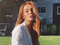 "Бджілка ч-тач-та-ра-ра": Аліна Гросу показала рідкісні світлини в бюстгальтері