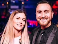 Лидер группы «СКАЙ» Олег Собчук со скандалом разводится с женой после 21 года в браке