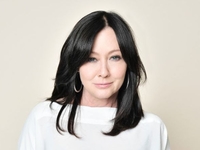 Шеннен Доэрти объявила о том, что рак распространился на ее кости