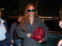 Рианна спустя три месяца после родов снялась в белье