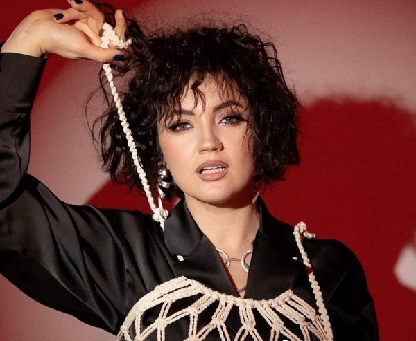 Оля Цибульская заявила, что ее захейтили за желание помочь с восстановлением Ирпеня