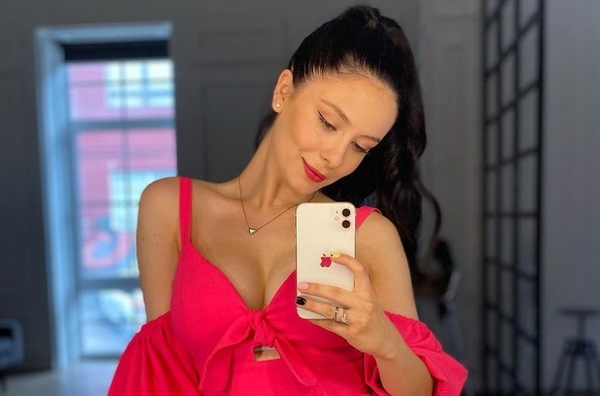 Звезда «Скаженого весілля» Полина Василина показала новогоднее детское фото