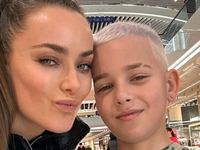 Сын Ксении Мишиной попал в больницу в Таиланде с температурой за 40