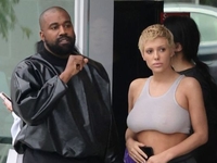 "После этого Ким не пустит к дочери": Канье Уэст заполонил блог бюстом новой жены