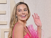 «Всем уже надоел мой вид»: Марго Робби взяла паузу в актерской карьере после «Барби»