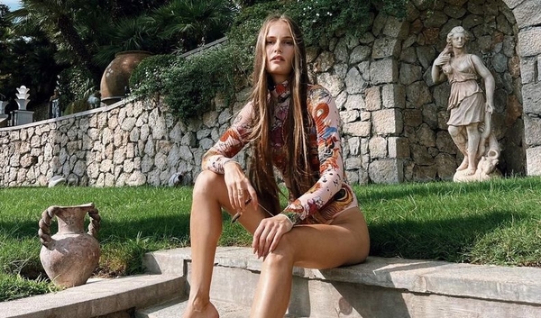 Костромичева розсекретила, де зараз живе, та показала фото з чоловіком і дітьми