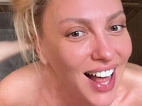 Полякова заспівала голою в лазні – користувачі обговорили її вік