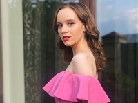 Звезда «Школы» Кудашова закрутила роман с мужчиной, старше ее на 10 лет