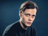 Звезда фильмов «Оно» Билл Скарсгард арестован за хранение наркотиков