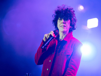 LP похвасталась подарком от фанов с российских триколором и обратилась к украинским беженцам