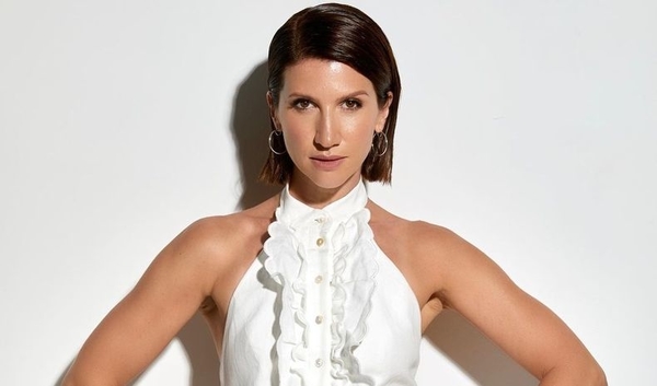 Анита Луценко сделала пластику после неудачной операции на животе