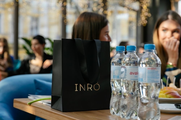 Апґрейд по-жіночому-2024: журнал GLORY та БФ “Народжені перемагати” провели благодійний нетворкінг