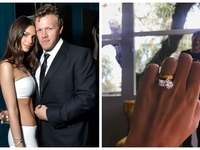 Эмили Ратаковски показала, что сделала с обручальным кольцом после развода с мужем