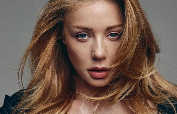 Тина Кароль в соблазнительном образе рассказала, в чем заключается магнетизм женщины