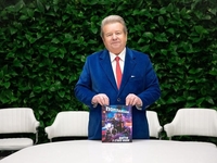 Поплавський вперше за багато років показав фото з єдиним сином