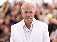 Кевін Костнер здійснив рідкісний вихід із п'ятьма дітьми на Каннському кінофестивалі-2024