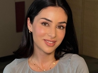 Огневич вызвала слухи о замужестве, показав кольцо на безымянном пальце