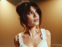 Андраде призналась, как фото в образе горничной помогло ей попасть в «Корону»