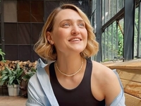 Звезда «Женского квартала» Вера Кекелия запостила архивное фото со своего выпускного