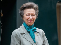 Принцесса Анна впервые появилась на публике после госпитализации