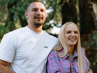 Дівчина Цимбалюка висловилася про скандал із вечіркою під російські треки