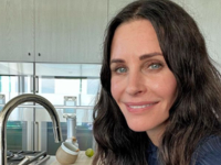 60-летняя звезда «Друзей» Кортни Кокс показала бойфренда, который моложе ее на 12 лет