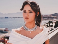 На фоне слухов о пластике: Селена Гомес назвала единственную процедуру, которую делала на лице