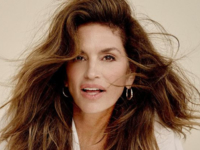 Семейное фото: Синди Кроуфорд снялась с мужем и двумя детьми