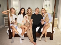 Сталлоне показал жену-красавицу и поздравил ее с 56-летием