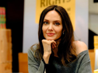 Джоли сняли в компании российского актера, попавшего в базу «Миротворец»