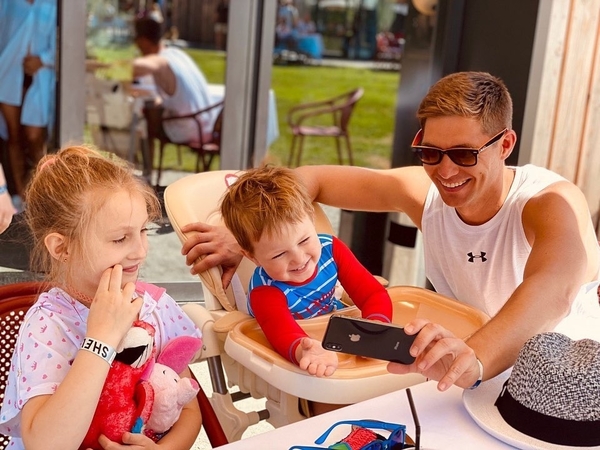 Жена Остапчука озвучила сумму алиментов, которую он платит детям от первого брака