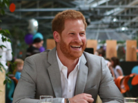 Королевская семья впервые за 3 года публично поздравила принца Гарри с днем рождения